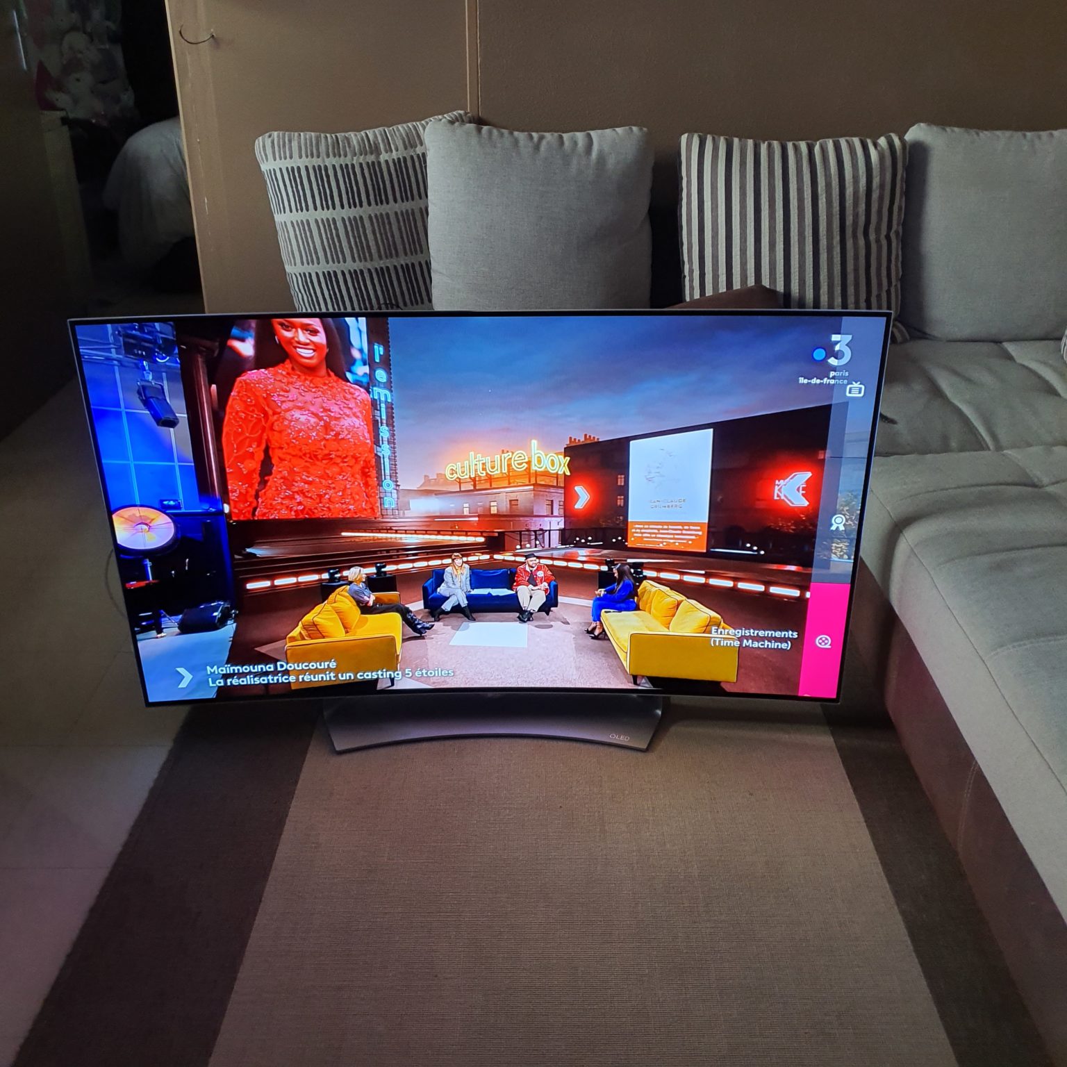 Pied de Téléviseur 22L350 LG – Le SAV : ventes et commande de pièce