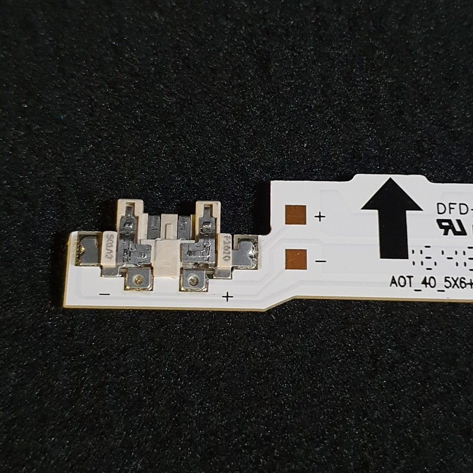 BARRE-LEDS-1-2-2-rotated-1 BARRE-LEDS-1-2-2-rotated-1