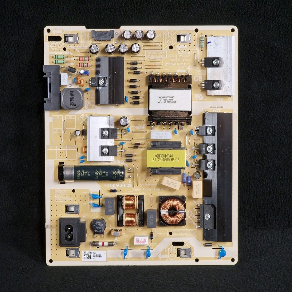 Carte d’alimentation télé Samsung UE65TU7025K Référence: BN44-01055A Carte d'alimentation télé Samsung UE65TU7025K Référence: BN44-01055A