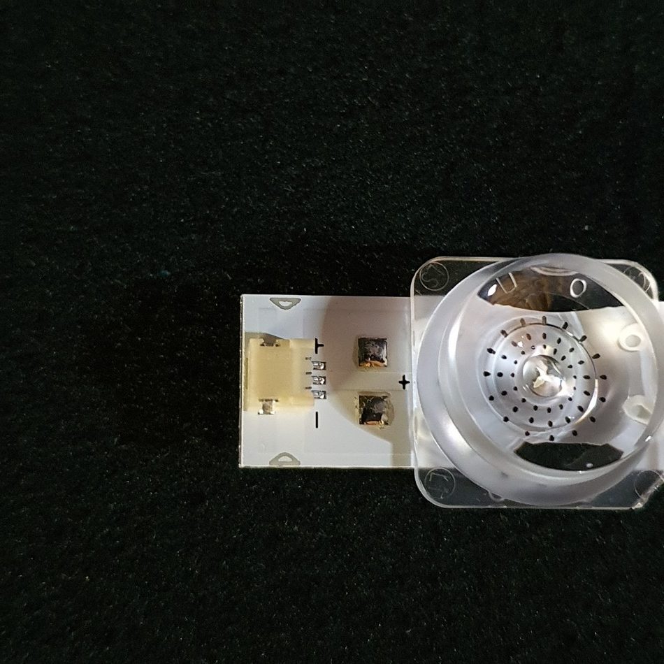BARRE-LEDS-2-21-rotated-1 BARRE-LEDS-2-21-rotated-1