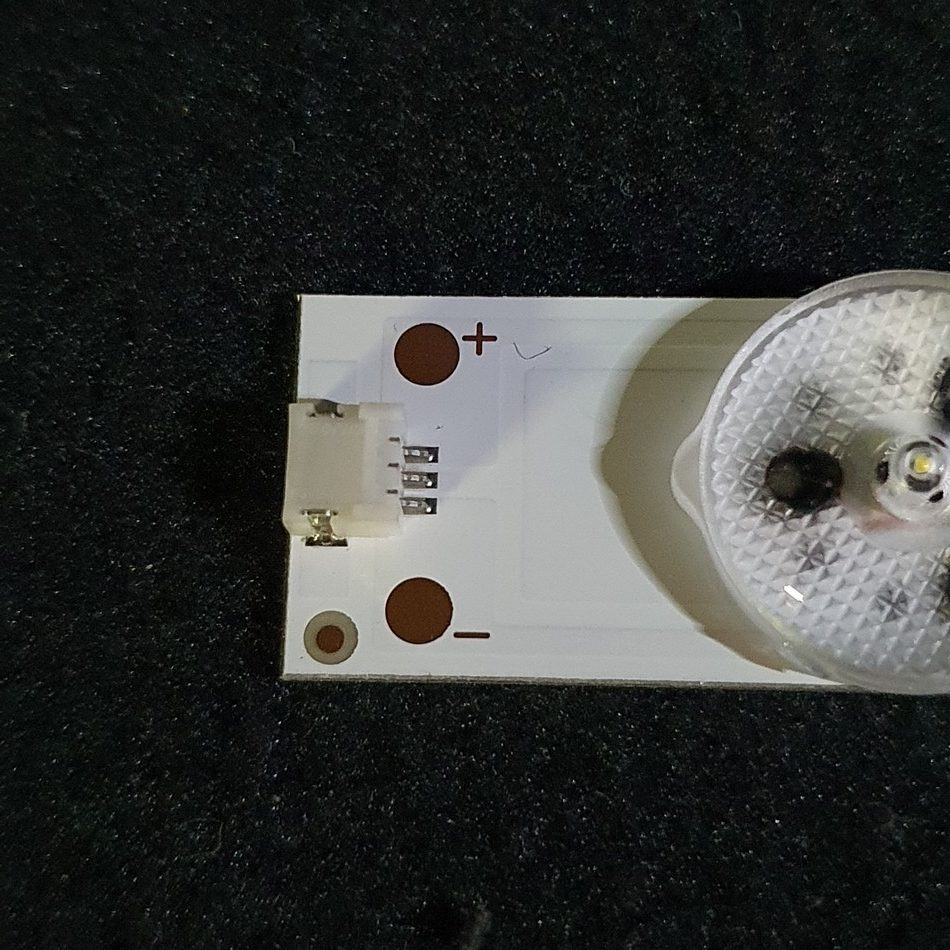 BARRE-LEDS-2-11-rotated-1 BARRE-LEDS-2-11-rotated-1