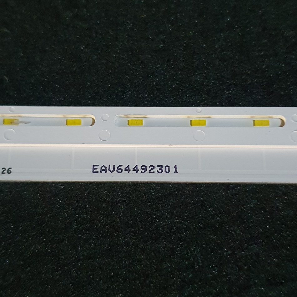 BARRE-LEDS-2-4-10-rotated-1 BARRE-LEDS-2-4-10-rotated-1
