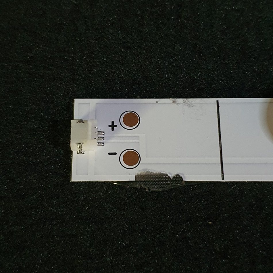 BARRE-LEDS-2-12-rotated-1 BARRE-LEDS-2-12-rotated-1