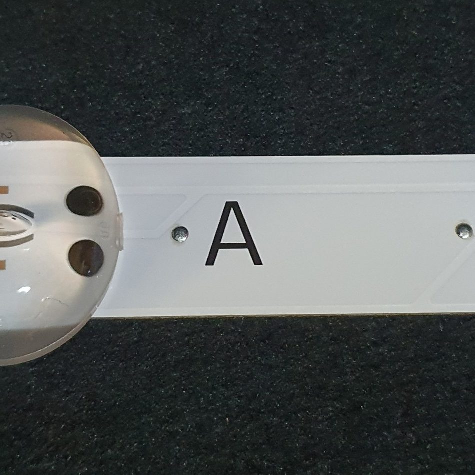 BARRES-LEDS-1-4-rotated-1 BARRES-LEDS-1-4-rotated-1