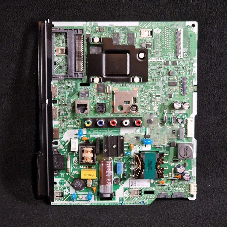 Carte mère télé Samsung UE32T4305AK Référence: KANT-S2_32_TAS5807 (BN96-51894B) Carte mère télé Samsung UE32T4305AK Référence: KANT-S2_32_TAS5807 (BN96-51894B)