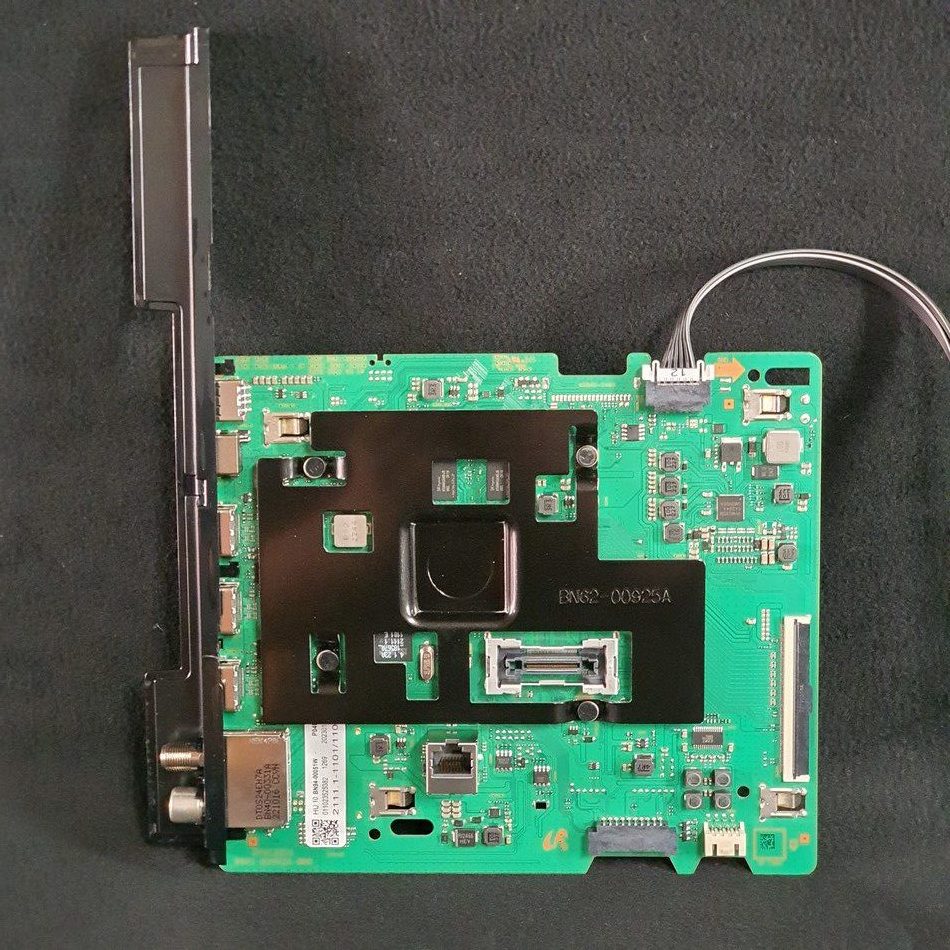 Carte mère télé Samsung GU75AU7199U Référence: BN41-02992A (BN94-00051W) Carte mère télé Samsung GU75AU7199U Référence: BN41-02992A (BN94-00051W)
