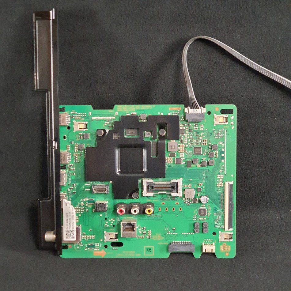 Carte mère télé Samsung UE55TU8005K Référence: BN41-02756B (BN94-15807S) Carte mère télé Samsung UE55TU8005K Référence: BN41-02756B (BN94-15807S)
