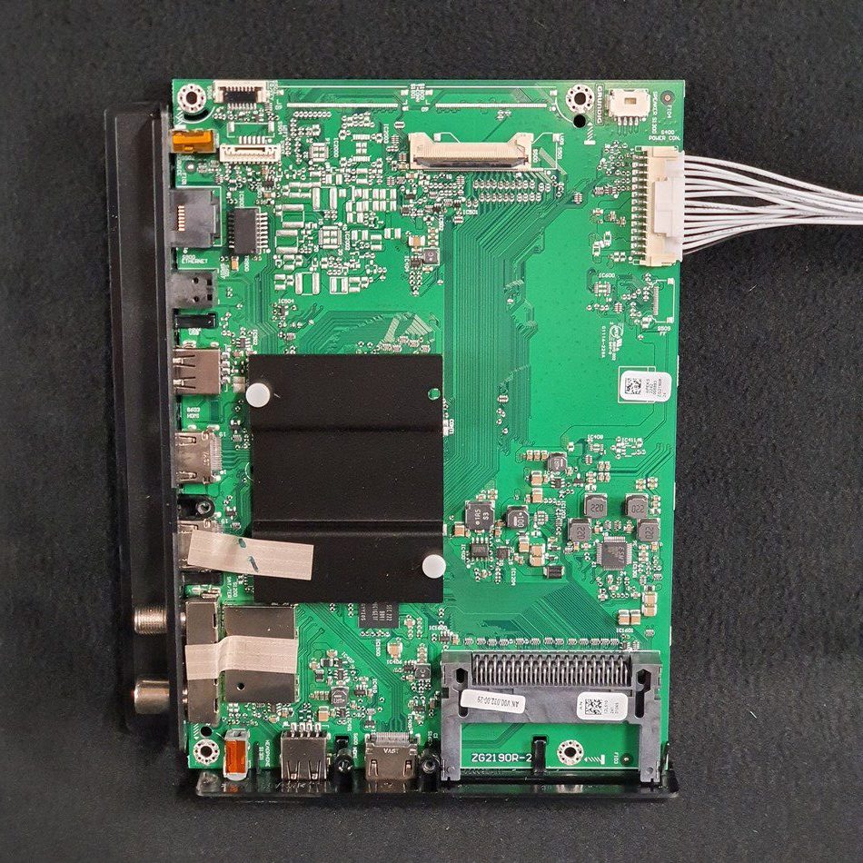 Carte mère télé Grundig 65VOE72 Référence: ZG2190R-2 Carte mère télé Grundig 65VOE72 Référence: ZG2190R-2