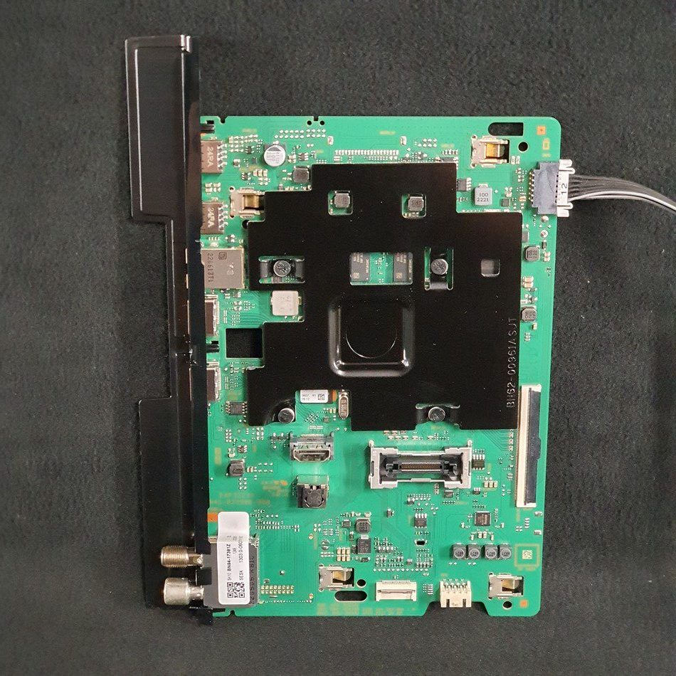 Carte mère télé Samsung GU65BU8079U Référence: BN41-02990B (BN94-17381Z) Carte mère télé Samsung GU65BU8079U Référence: BN41-02990B (BN94-17381Z)