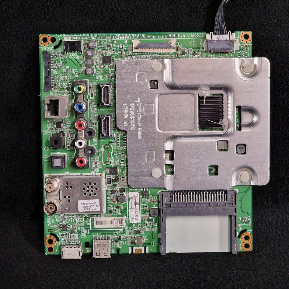 Carte mère télé Lg 55UH615V-ZB Référence: EAX66882503 (1.0) Carte mère télé Lg 55UH615V-ZB Référence: EAX66882503 (1.0)