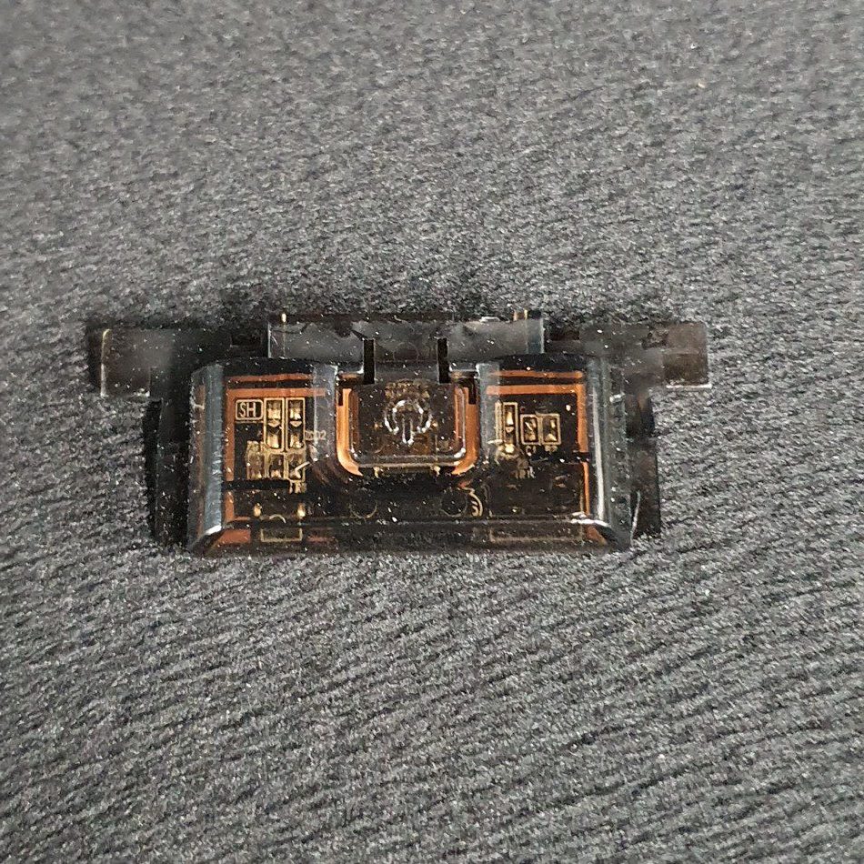 Module bouton power télé Lg OLED55B9SLA Référence: EBR87149001 Module bouton power télé Lg OLED55B9SLA Référence: EBR87149001