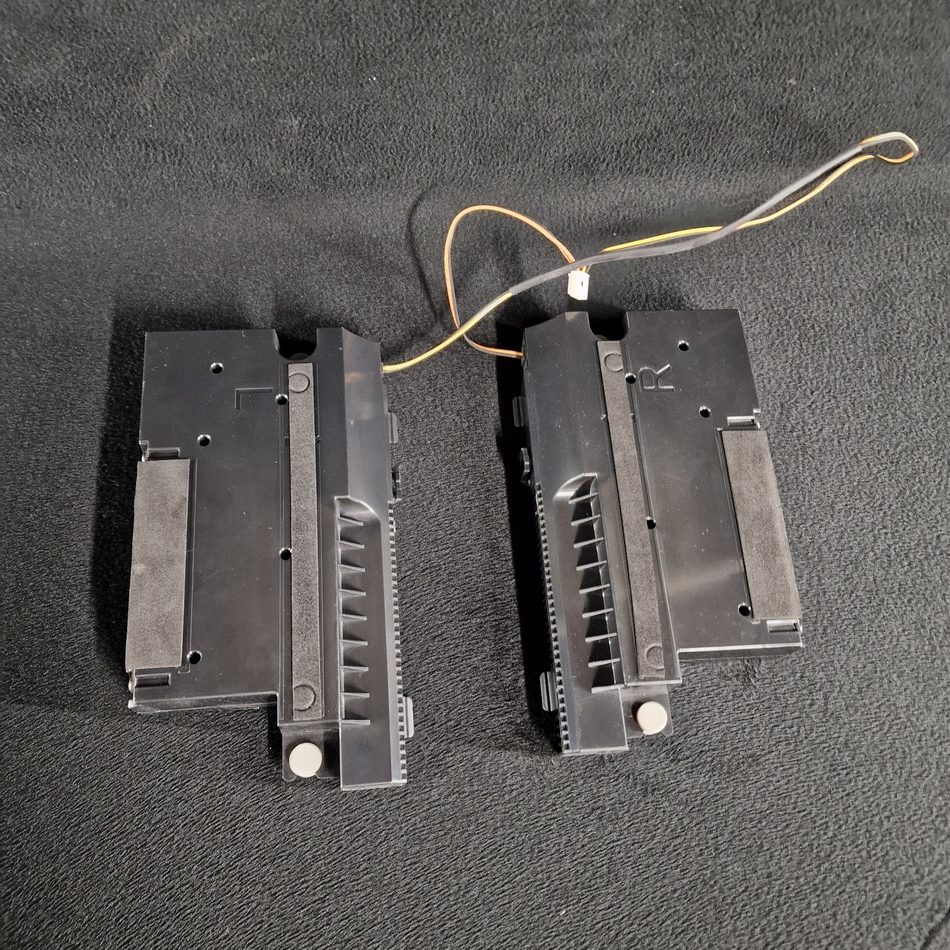 Ensemble haut parleurs télé Samsung UE50HU6900S Référence: BN96-31842E Ensemble haut parleurs télé Samsung UE50HU6900S Référence: BN96-31842E