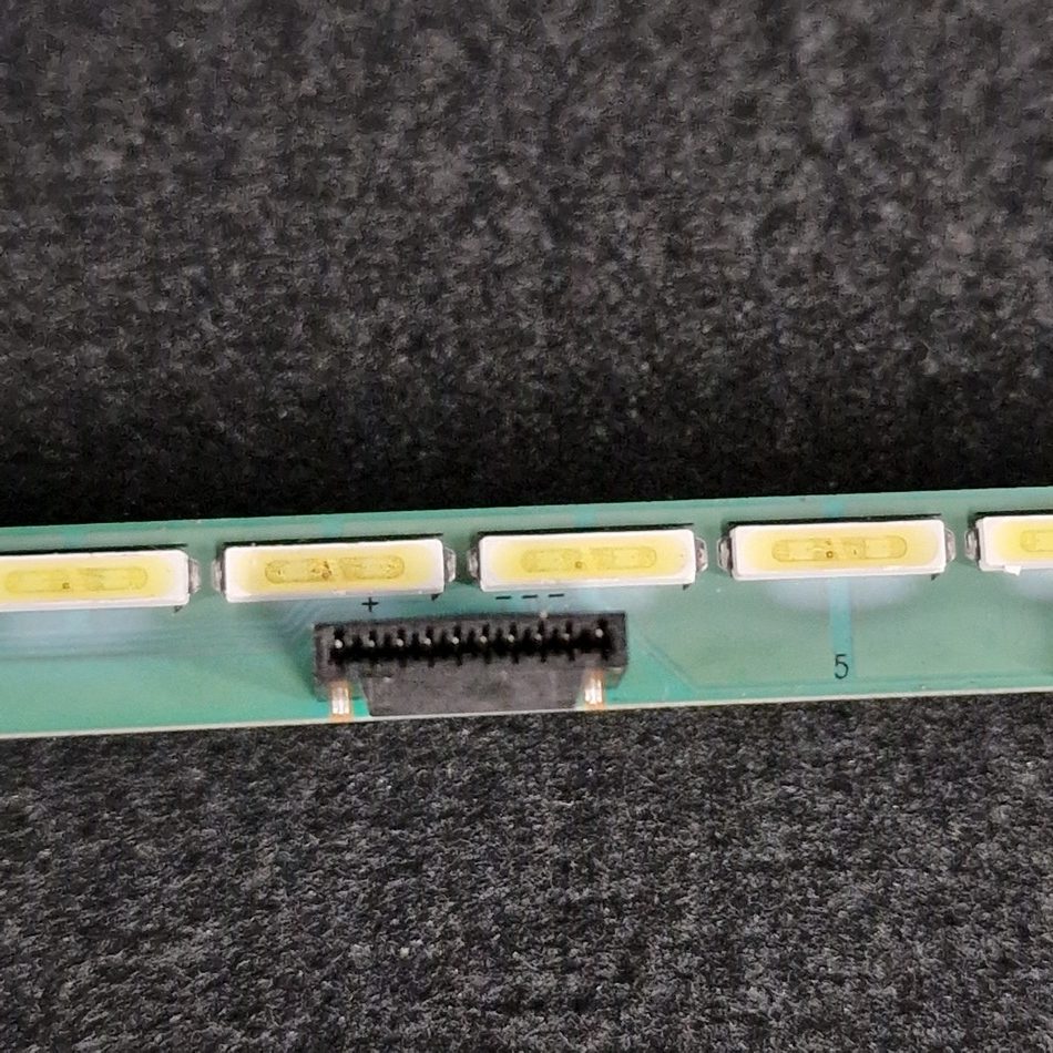 BARRE-LEDS-1-2-1-rotated-1 BARRE-LEDS-1-2-1-rotated-1