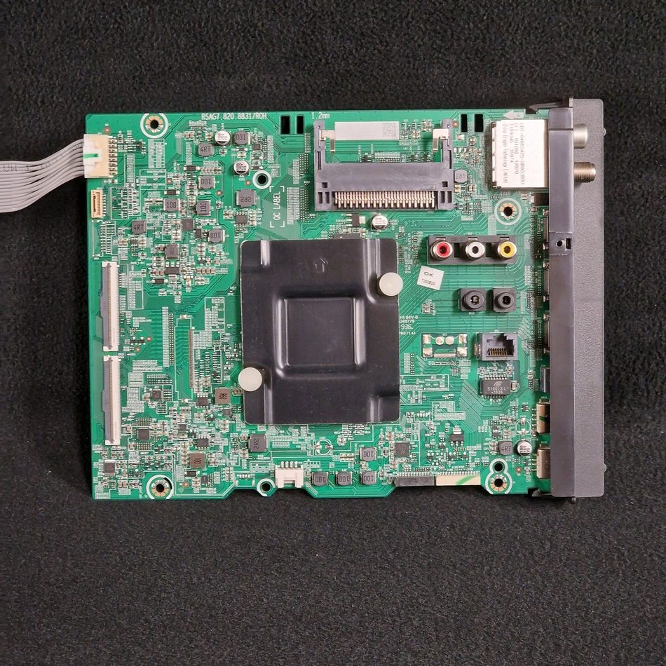 Carte mère télé Hisense H65B7120 Référence: RSAG7.820.8831/ROH (258991) Carte mère télé Hisense H65B7120 Référence: RSAG7.820.8831/ROH (258991)
