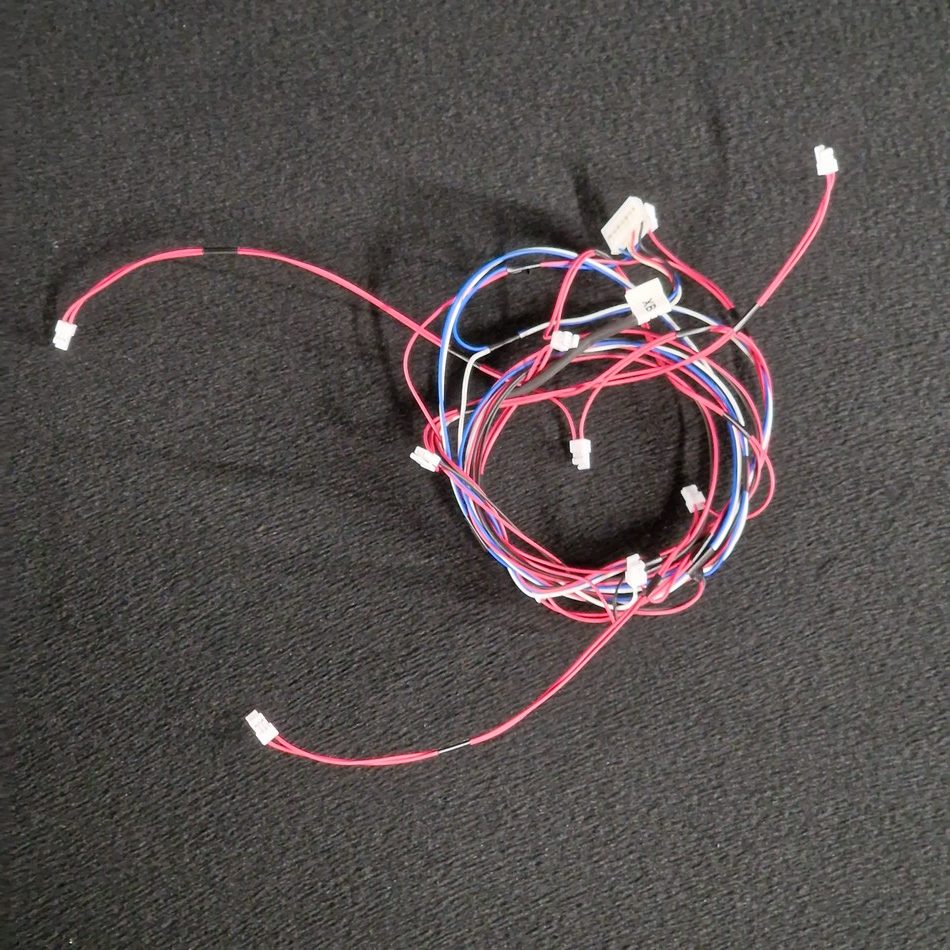 Cordon de connexion des barres LEDS télé Hisense H65B7120 Cordon de connexion des barres LEDS télé Hisense H65B7120
