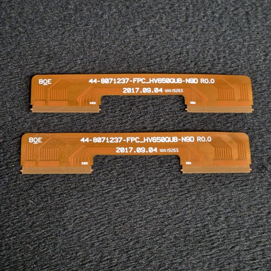 Ensemble nappes de connexion des cartes du LCD télé Hisense H65B7120 Ensemble nappes de connexion des cartes du LCD télé Hisense H65B7120