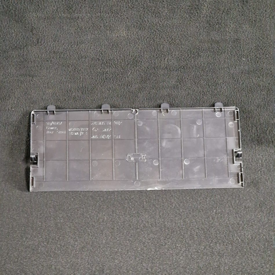 CACHE-PIED-2-rotated-1 CACHE-PIED-2-rotated-1