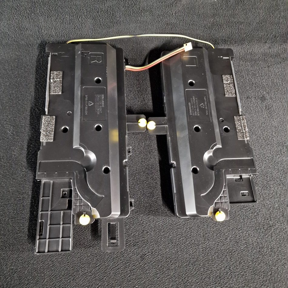 Ensemble haut parleurs télé Samsung UE55KU6640U Référence: BN96-39968A Ensemble haut parleurs télé Samsung UE55KU6640U Référence: BN96-39968A