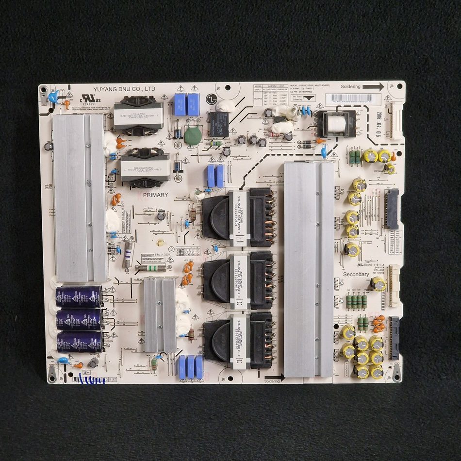 Carte d’alimentation Télé Lg 55EG920V-ZA Référence: LGP55C-15OP (EAY63989802) Carte d'alimentation Télé Lg 55EG920V-ZA Référence: LGP55C-15OP (EAY63989802)