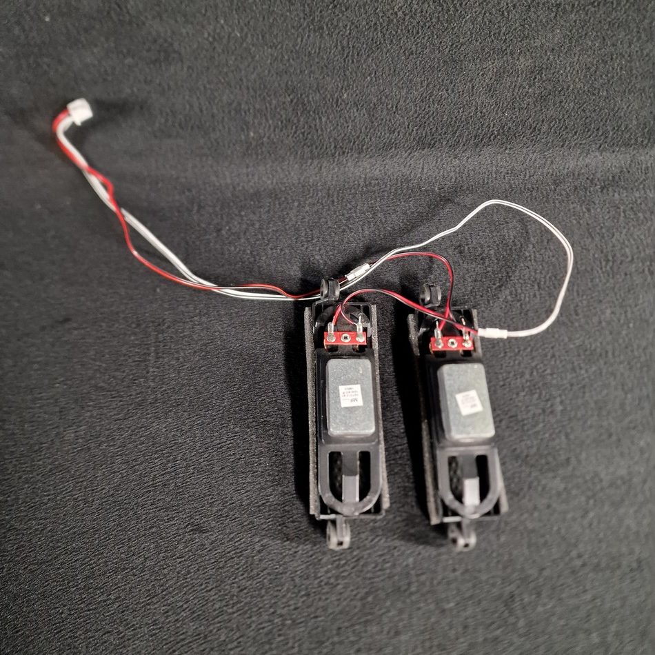 Ensemble haut parleurs télé Chiq L40G4500 Référence: YDT312-E1 Ensemble haut parleurs télé Chiq L40G4500 Référence: YDT312-E1