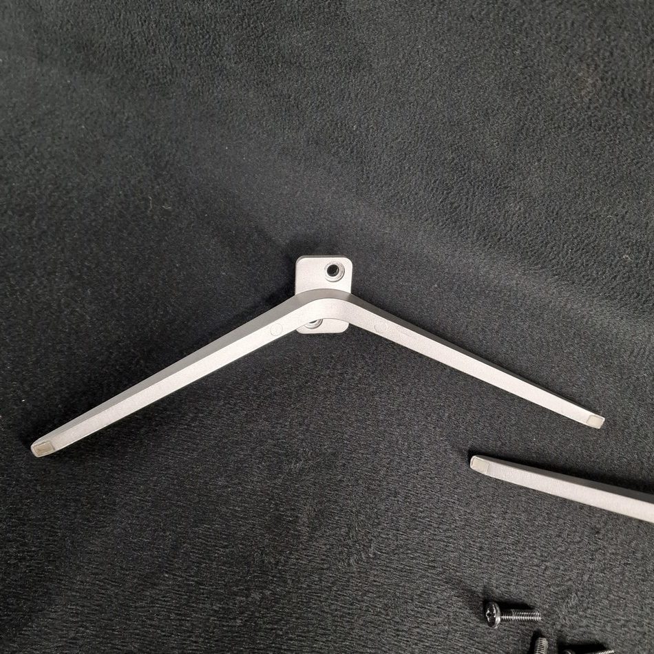 ENSEMBLE-PIEDS-VIS-3-rotated-1 ENSEMBLE-PIEDS-VIS-3-rotated-1