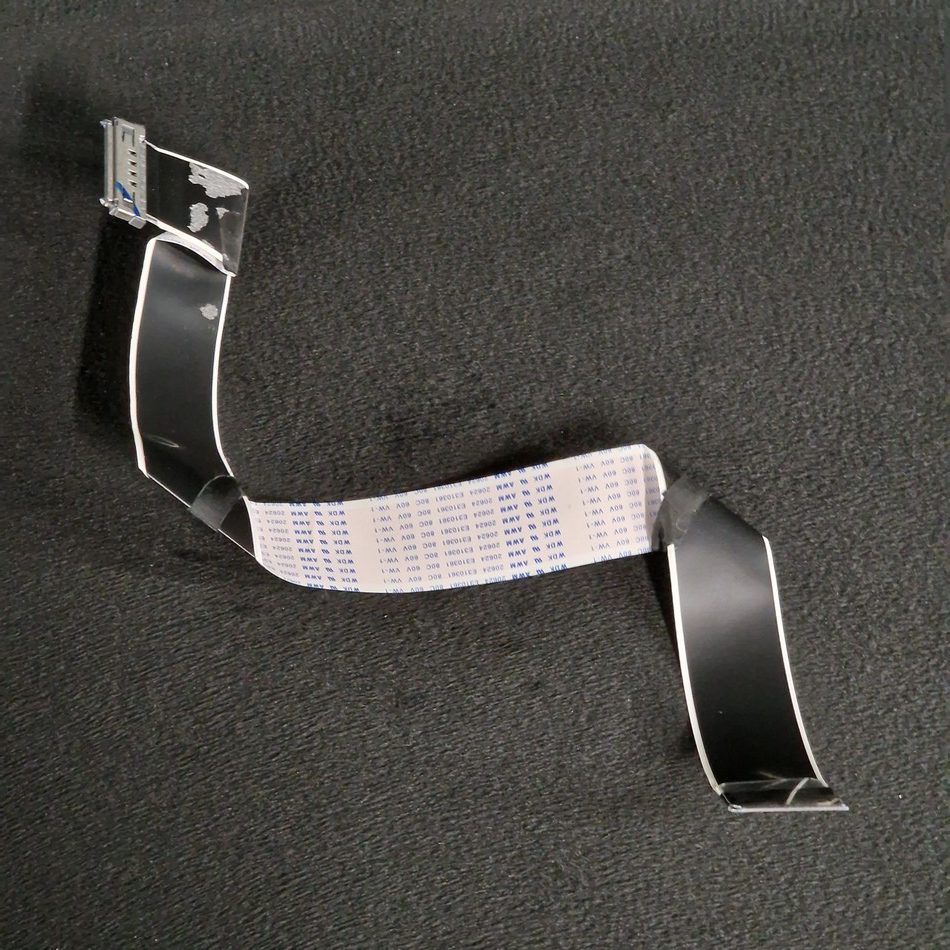 Nappe LVDS télé Philips 49PUS6581/12 largeur 18cm Nappe LVDS télé Philips 49PUS6581/12 largeur 18cm
