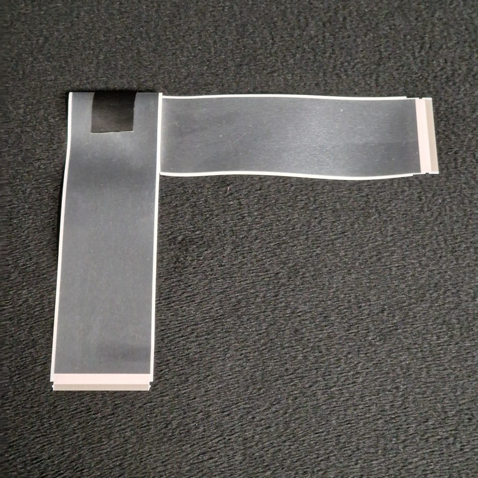 Nappe LVDS télé Thomson 55UZ6096 dimension 17.2CM x 14.7CM Nappe LVDS télé Thomson 55UZ6096 dimension 17.2CM x 14.7CM