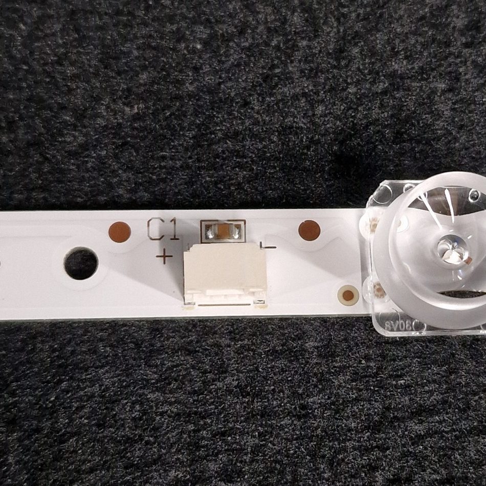 BARRE-LEDS-2-8-rotated-1 BARRE-LEDS-2-8-rotated-1