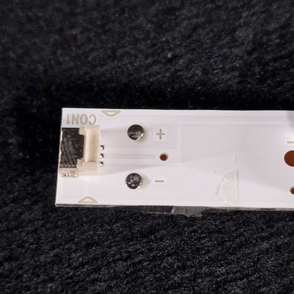 BARRE-LEDS-2-9-rotated-1 BARRE-LEDS-2-9-rotated-1