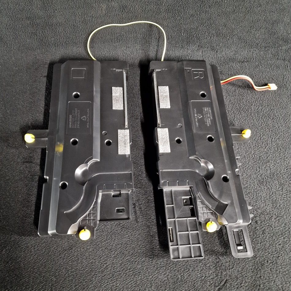 Ensemble haut parleurs télé Samsung UE55KU6510U Référence: BN96-39968A Ensemble haut parleurs télé Samsung UE55KU6510U Référence: BN96-39968A
