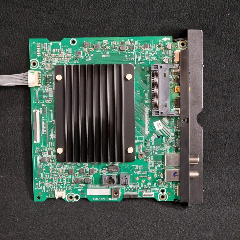 Carte mère télé Hisense 65A7GQ Référence: RSAG7.820.11184/ROH Carte mère télé Hisense 65A7GQ Référence: RSAG7.820.11184/ROH