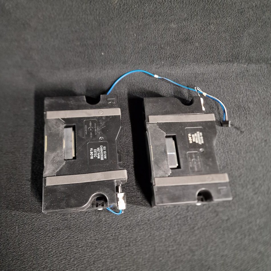 Ensemble haut parleurs télé Lg 65UK6470PLC Référence: EAB64028307 + EAB64028308 Ensemble haut parleurs télé Lg 65UK6470PLC Référence: EAB64028307 + EAB64028308