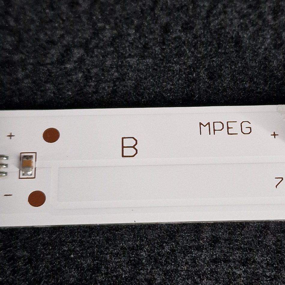 BARRE-LEDS-BLEU-ORIGINE-1-5-rotated-1 BARRE-LEDS-BLEU-ORIGINE-1-5-rotated-1