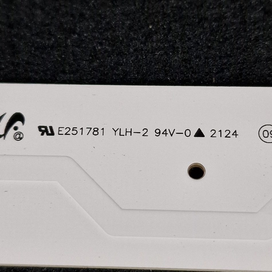 INTERFACE-DE-CONNEXION-DES-BARRES-LEDS-2-rotated-1 INTERFACE-DE-CONNEXION-DES-BARRES-LEDS-2-rotated-1