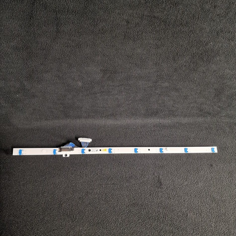 Interface de connexion des barres LEDS télé Samsung UE46F6500SS Référence: BN41-01971A Interface de connexion des barres LEDS télé Samsung UE46F6500SS Référence: BN41-01971A