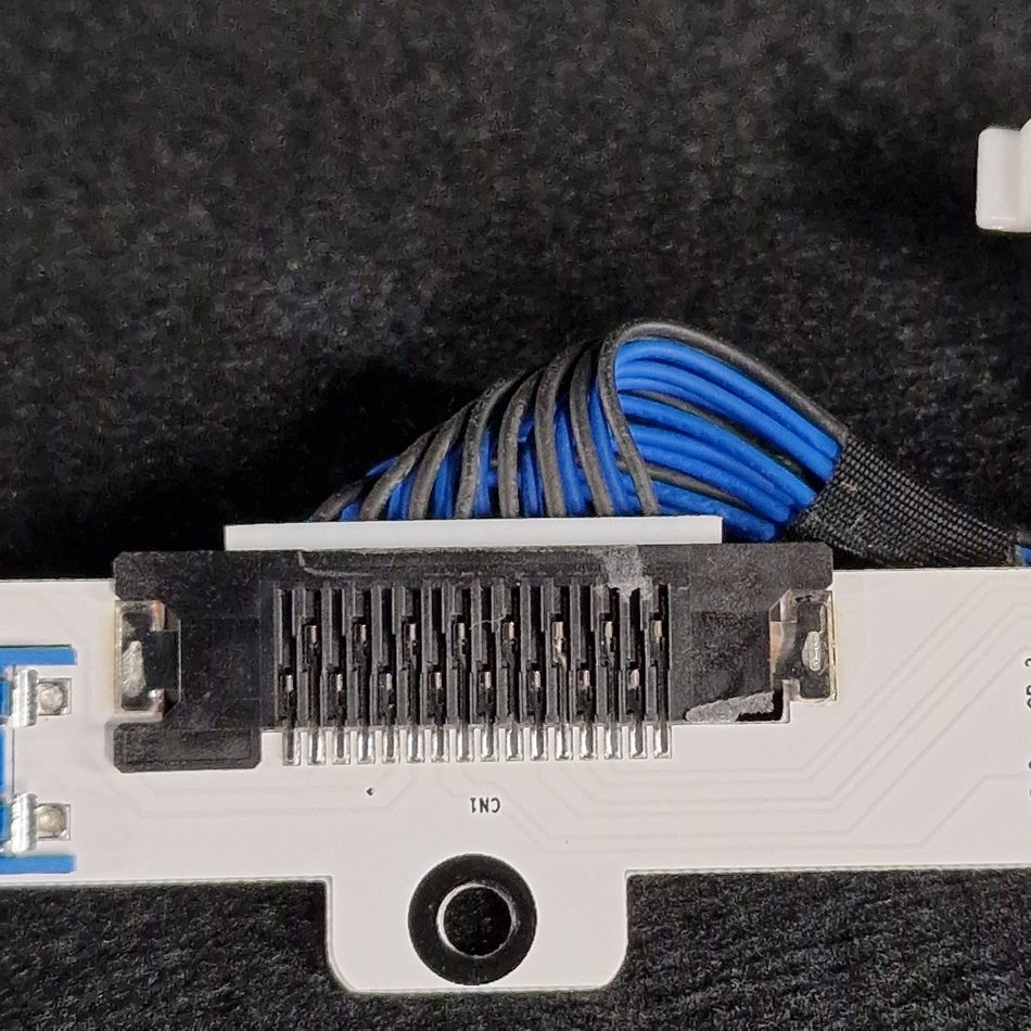 INTERFACE-DE-CONNEXION-DES-BARRES-LEDS-2-rotated-1 INTERFACE-DE-CONNEXION-DES-BARRES-LEDS-2-rotated-1
