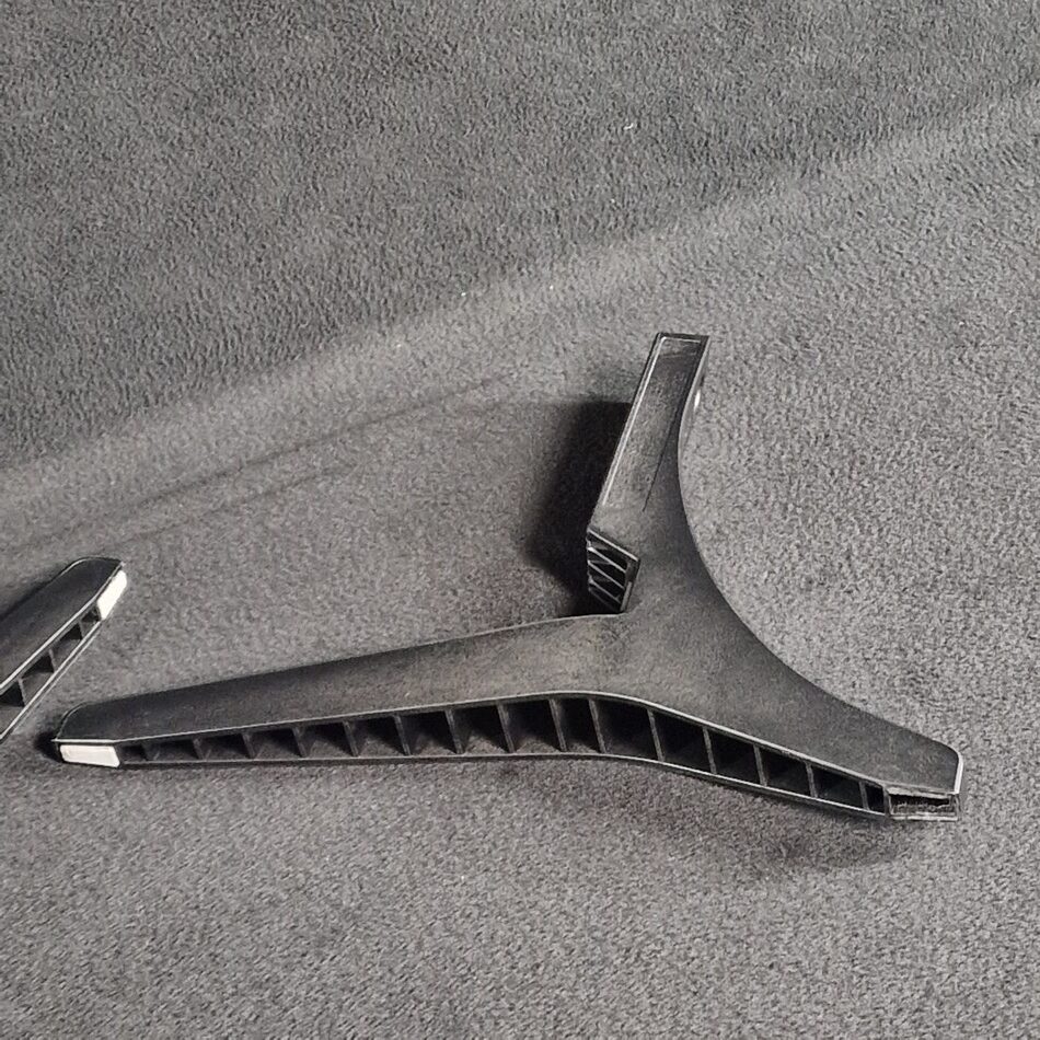 ENSEMBLE-PIEDS-2-rotated-1 ENSEMBLE-PIEDS-2-rotated-1