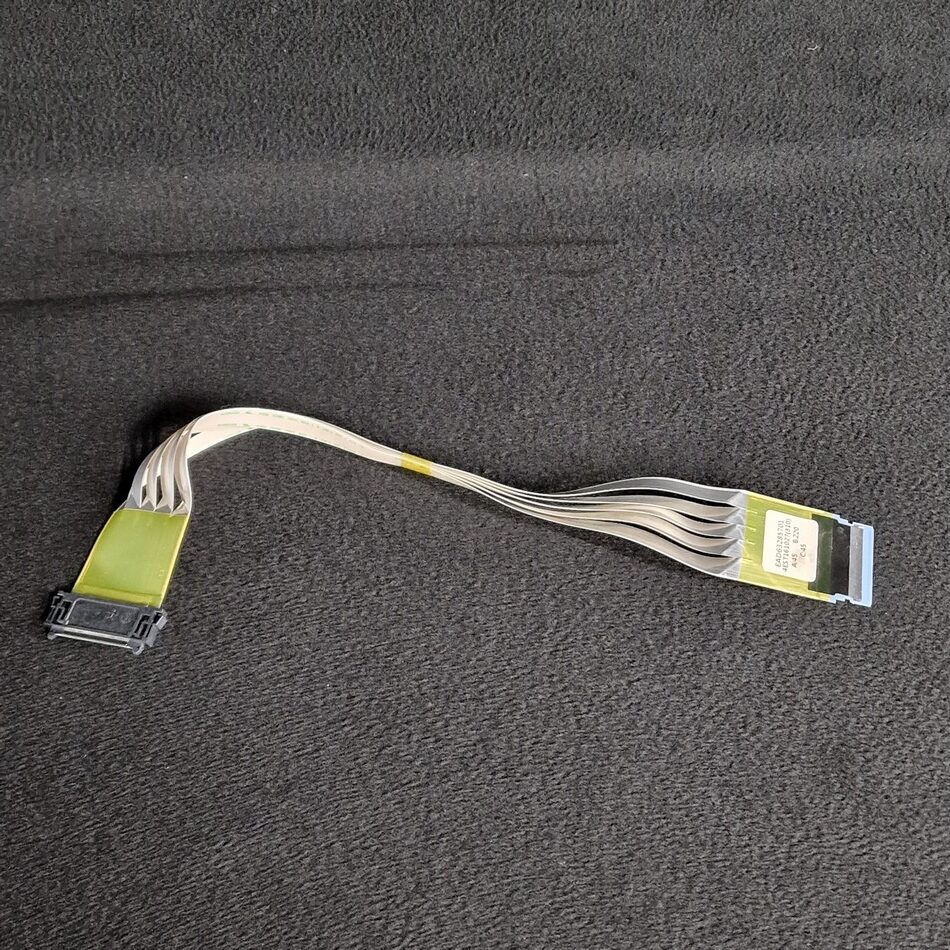 Nappe LVDS télé Lg 65UH615V-ZB Référence: EAD63285701 Nappe LVDS télé Lg 65UH615V-ZB Référence: EAD63285701